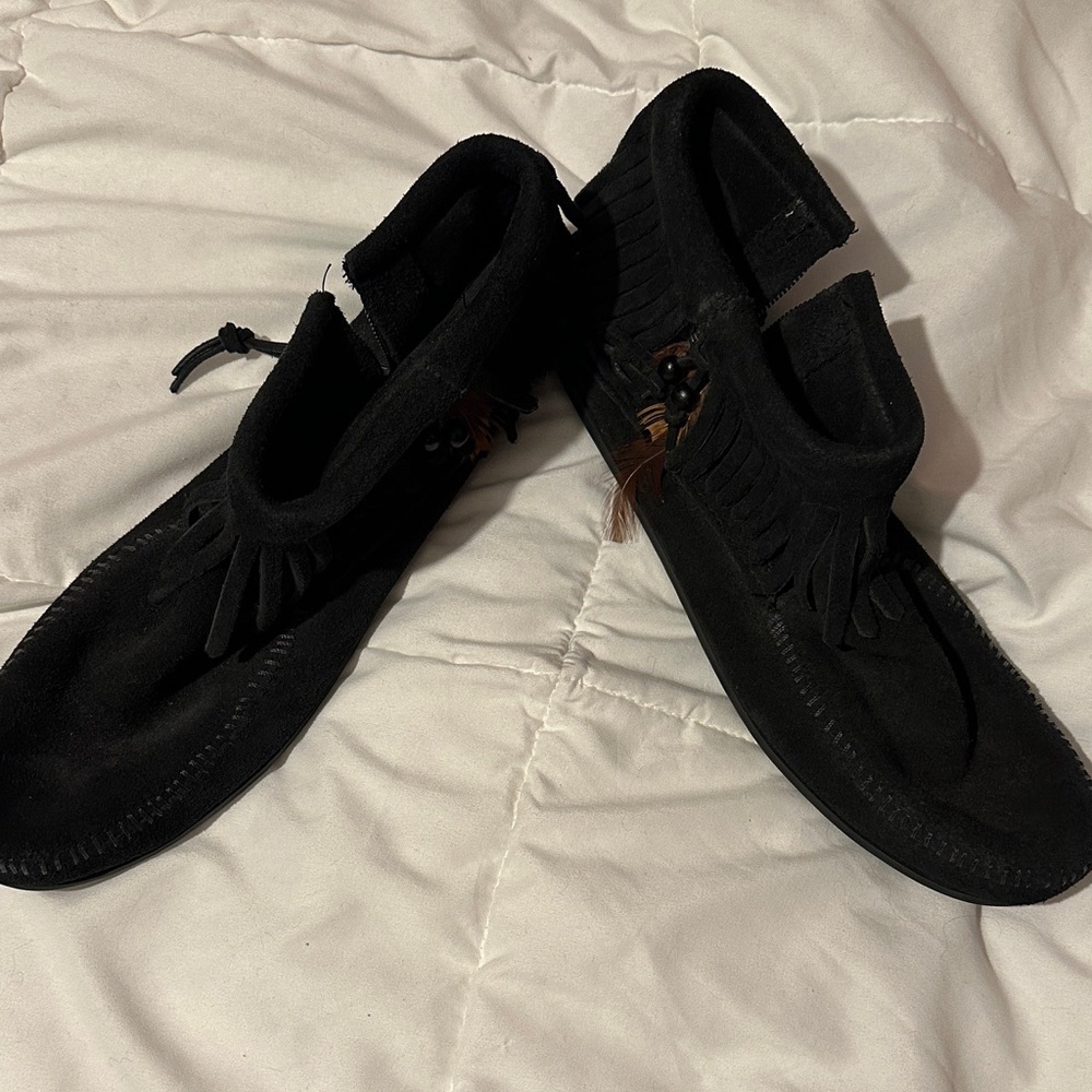 Minnetonka Men's Black Fringe Boots